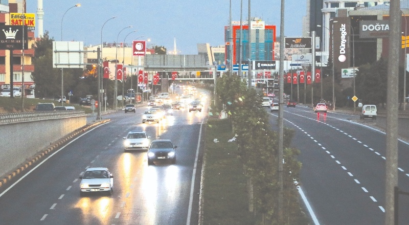 İpekyolu trafiğe tamamen açıldı