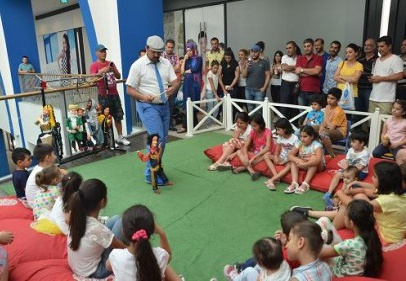 İpten kuklaların şovu miniklerden tam not aldı