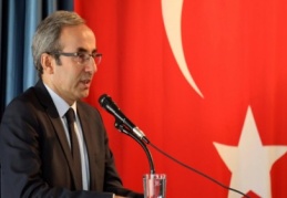 Irak Başkonsolosu Muayad Ömer Koperly Iraklı öğrencilerle buluştu