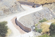 İran sınırına 43 kilometre beton duvar örüldü