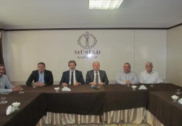 İş adamlarıyla yatırımlar ve  ülke gündemi üzerine konuştu