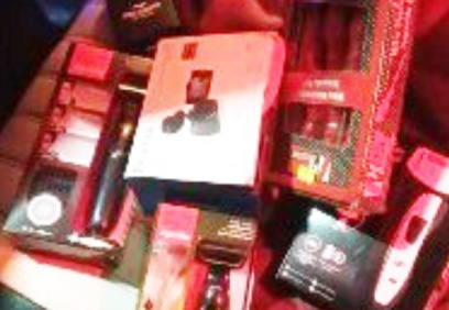 İş yeri hırsızları bekçilere yakalandı