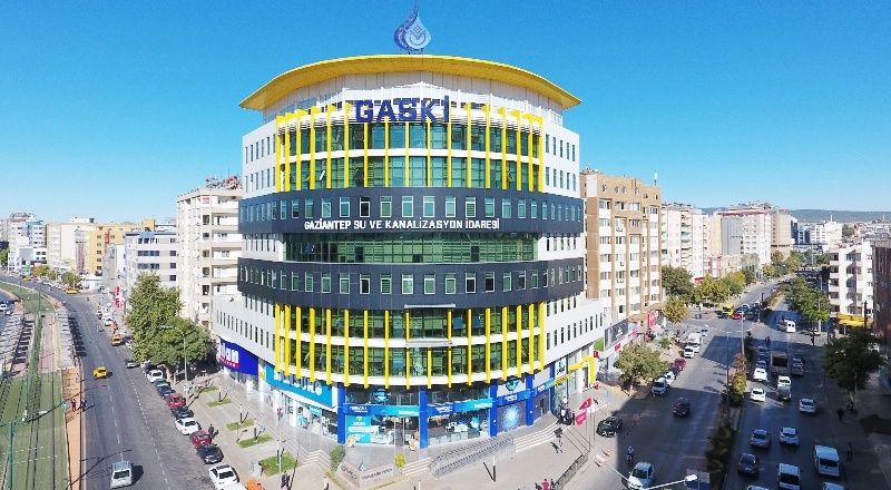 İş yeri kapanan esnafa suda yüzde 50 indirim uygulanacak
