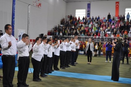 İşaret diliyle okudular