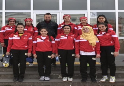 Işıklar Türkiye yarı finallerinde yarışacaklar