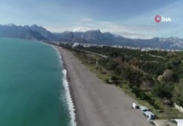 Isınmak için denize girdiler