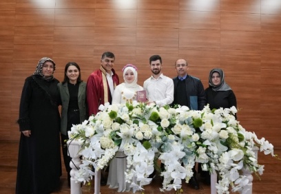 İşitme engelli çift nikahlandı