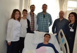 İşitme kaybı yaşayan hasta başarılı bir operasyon geçirdi