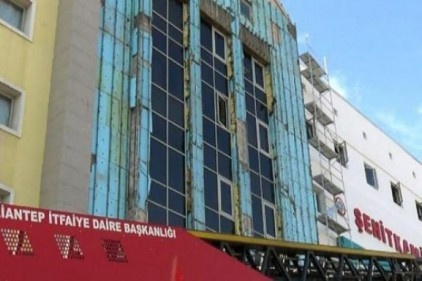 İskele çöktü 4 işçi yaralandı 