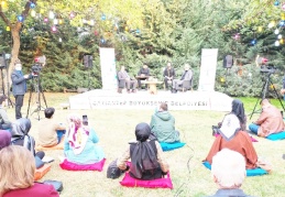 İskender Pala Zoom üzerinden evlere konuk olacak