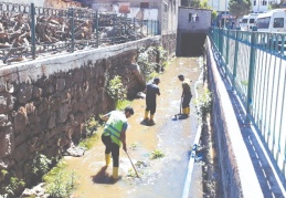 İslahiye Belediyesi, dereleri ıslah ediyor
