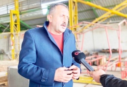 İslahiye Belediyesi kurduğu atölyelerle kendi araç gerecini üretiyor