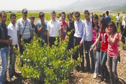 İslahiye MYO öğrencileri tarım arazileri ve işletmeleri gezdi