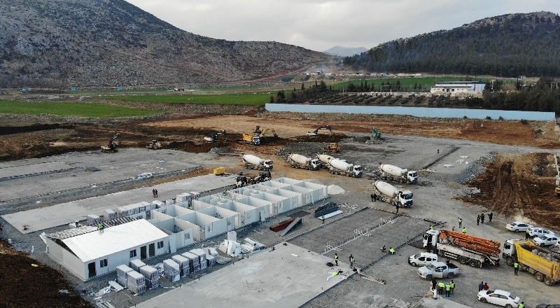 İslahiye’de 6 bin çadır dağıtıldı