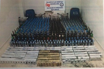 İslahiye&#8217;de kaçak alkollü içecek ve sigara ele geçirildi 