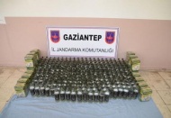 İslahiye'de kaçak içki ve çay ele geçirildi