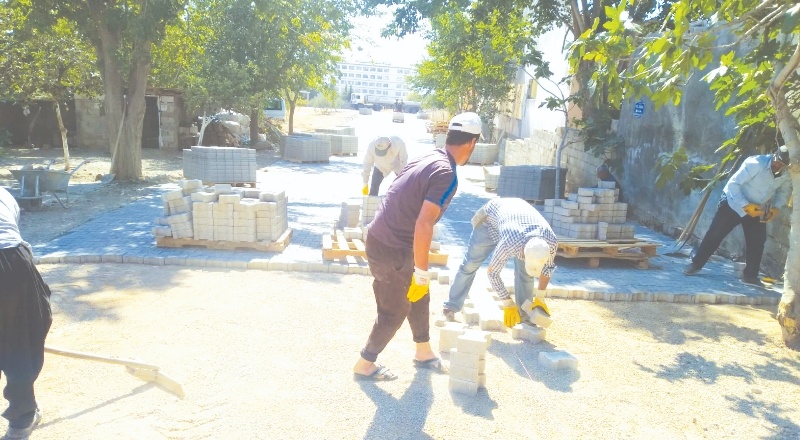 İslahiye’de kilitli parke taşı çalışmaları devam ediyor