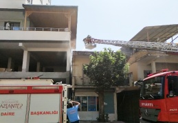 İslahiye'de metruk binada yangın korkuttu
