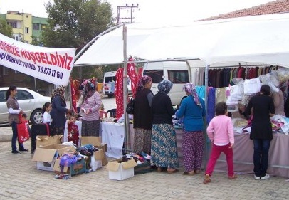 İslahiye’de, öğrenciler yararına kermes düzenlendi