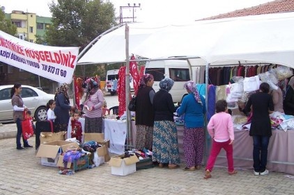 İslahiye&#8217;de, öğrenciler yararına kermes düzenlendi