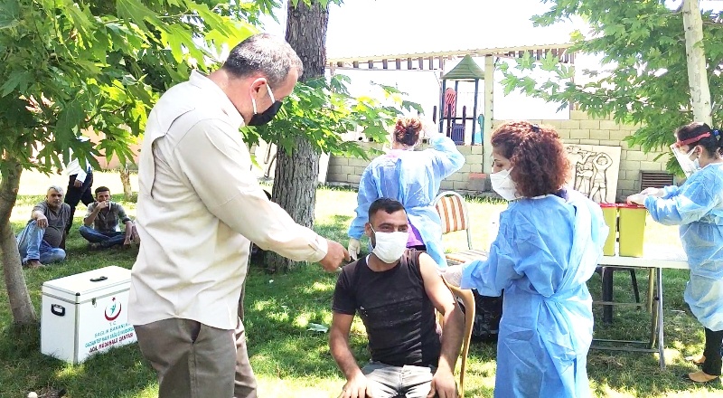 İslahiye’de yerinde aşı uygulaması işçilerle başladı