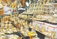 İşlemeli çaydanlık ve tepsilere yoğun ilgi var