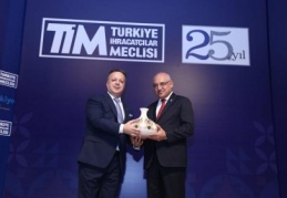 İsmail Gülle, TİM Başkanlığı’nı Büyükekşi’den devraldı