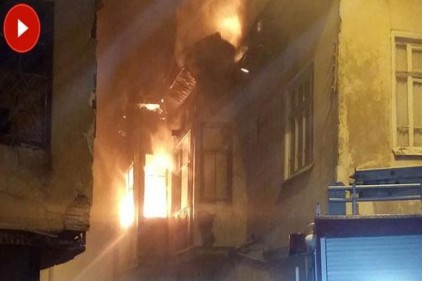 Isparta&#039;da yanan ahşap ev kullanılamaz hale geldi
