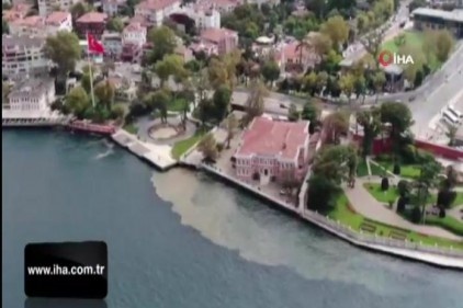 İstanbul Boğazı&#039;nda dikkat çeken görüntü