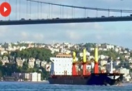 İstanbul Boğazı'nda hareketli anlar! Gemi arızalandı