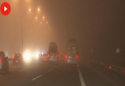 İstanbul Boğazı’nda sis etkili oluyor