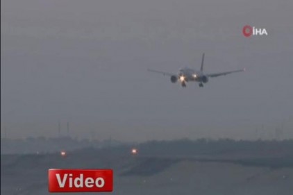 İstanbul Havalimanına yolcusuz uçakların geçişi sürüyor