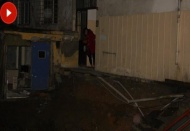 İstanbul Maltepe'de bir binanın giriş merdiveni çöktü
