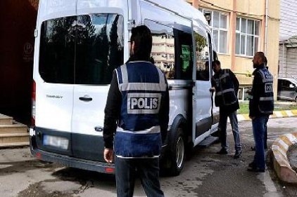 İstanbul merkezli 16 ilde FETÖ&#039;nün üst düzey yöneticilerine operasyon