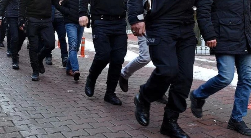 İstanbul merkezli 5 ilde sigara kaçakçılarına operasyon: 27 gözaltı
