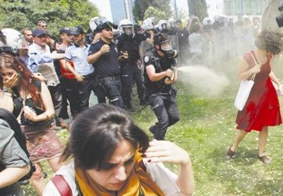 İstanbul valise ve emniyet müdürü hakkında suç duyurusu yapıldı