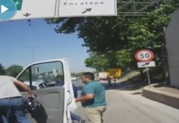 İstanbul'da 1 milyon dolarlık soygun kamerada