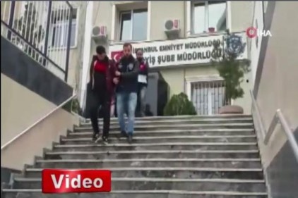 İstanbul&#039;da sahte altın sikke satan Suriyeli şahıslar suçüstü yakalandı