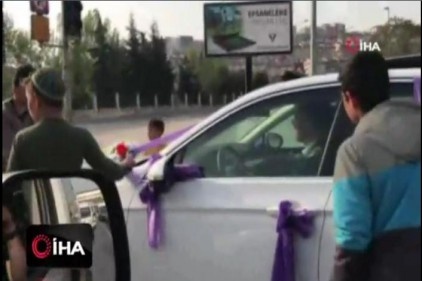 İstanbul&#039;da trafikte &#039;bahşiş&#039; terörü kamerada