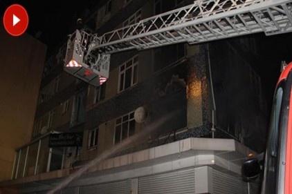 İstanbul&#039;da yangını vatandaş, polis ve itfaiye ekipleri söndürdü