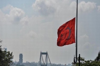 İstanbul'daki terör saldırısı nedeniyle milli yas ilan edildi