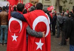 İstanbul'daki terör saldırısınameydanlardan tepki vardı