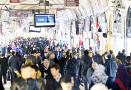 İstanbulluların yüzde 56,5'i geçinecek kadar para kazanamıyor