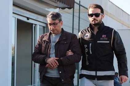 İstihbaratçı binbaşı tutuklandı