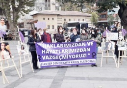 İsyandayız!