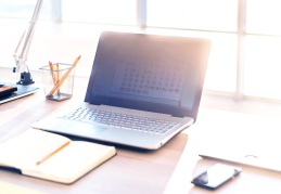 İşyerlerinde çalışanlar arasında en az 1 metre mesafe olması sağlanmalı