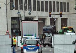 İtalya İçişleri Bakanı Minniti: Berlin saldırısı zanlısı İtalya'da öldürüldü