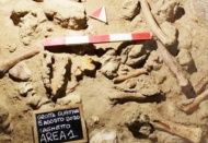 İtalya'daki bir mağarada 9 Neandertal kalıntısı bulundu