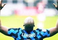 İtalyan devi Inter kulüp armasını değiştirdi