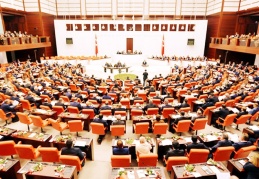 İyi Parti'nin 'KYK borçları silinsin' önerisine AKP ve MHP'den ret